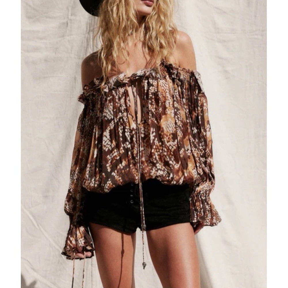 NWT Jen's Pirate Booty Tangiers Off Shoulder Top Sz XS Snake Print $187